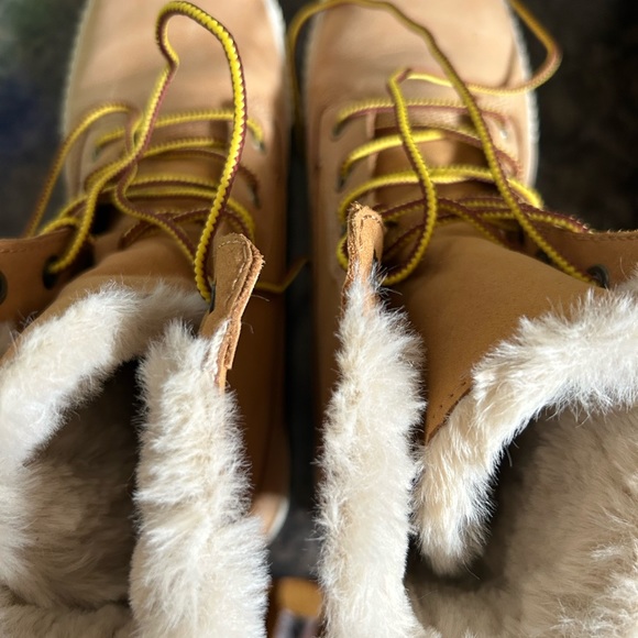 Timberland Boot - Picture 2 of 4